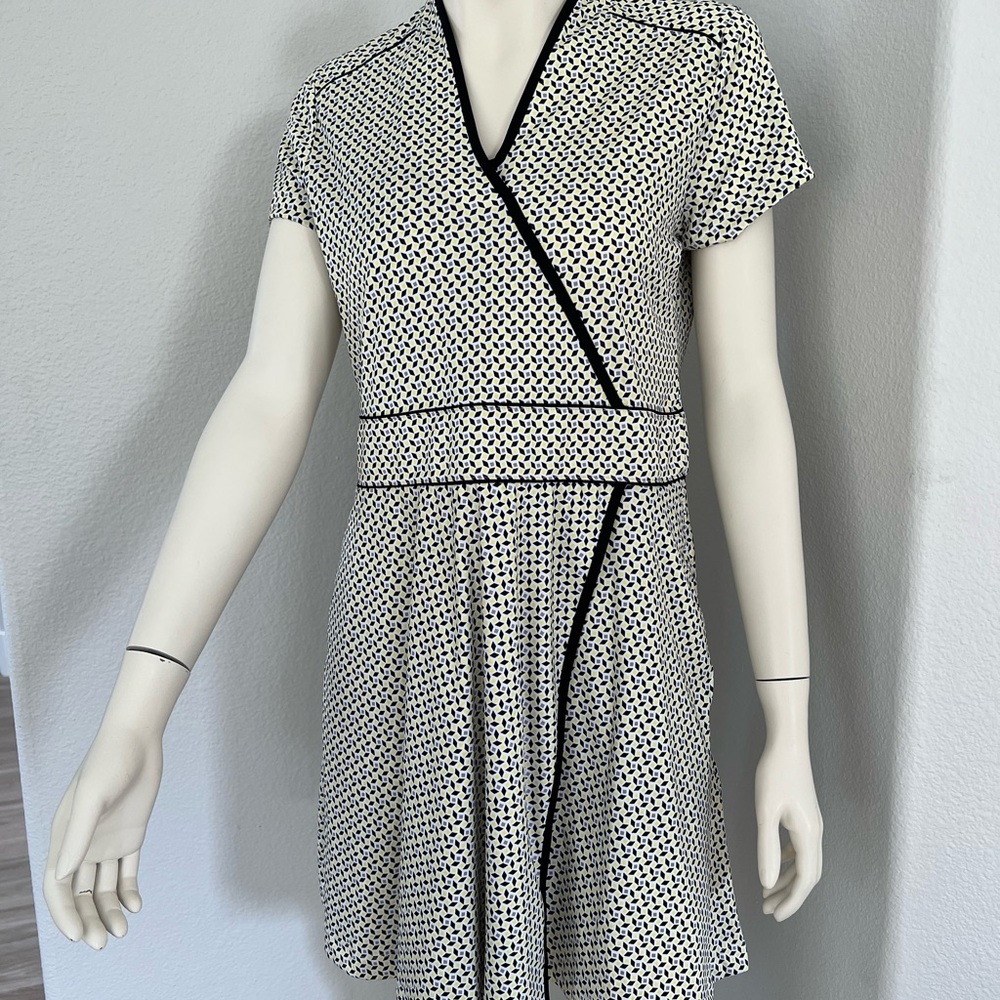 WOMENS NEW GREG NORMAN
FLORENCE WHITE FAUX WRAP PLAY
DRY ACTIVEWEAR DRESS ~ M